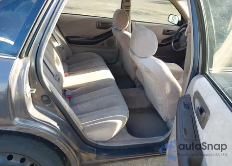 1996 Toyota Avalon Xl/Xls z USA, uszkodzony, nr VIN 4T1BF12B8TU089532